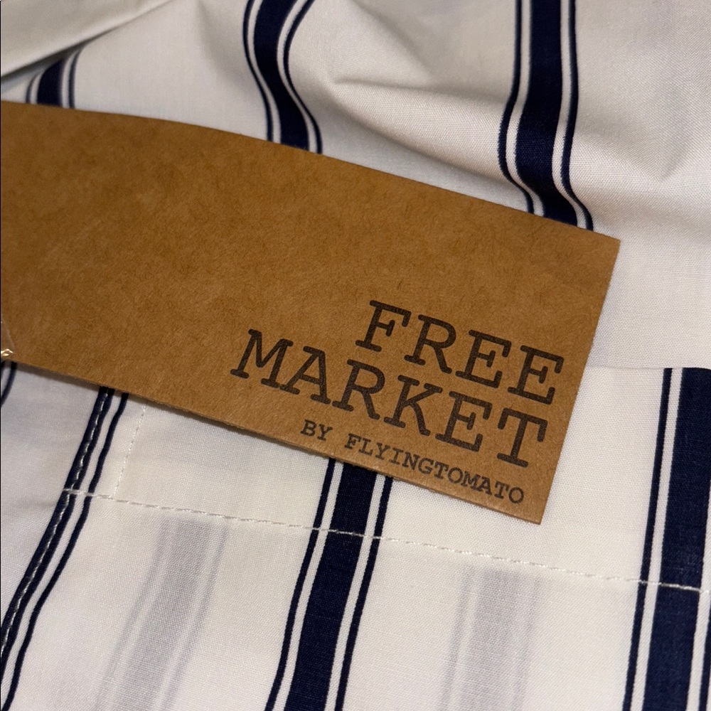 Navy & White Oversized Boutique Button-Front Top Large NWT NEW Preppy Classic - Picture 11 of 11